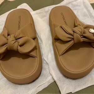 Cotton Candy Tan Bow Slide Sandals